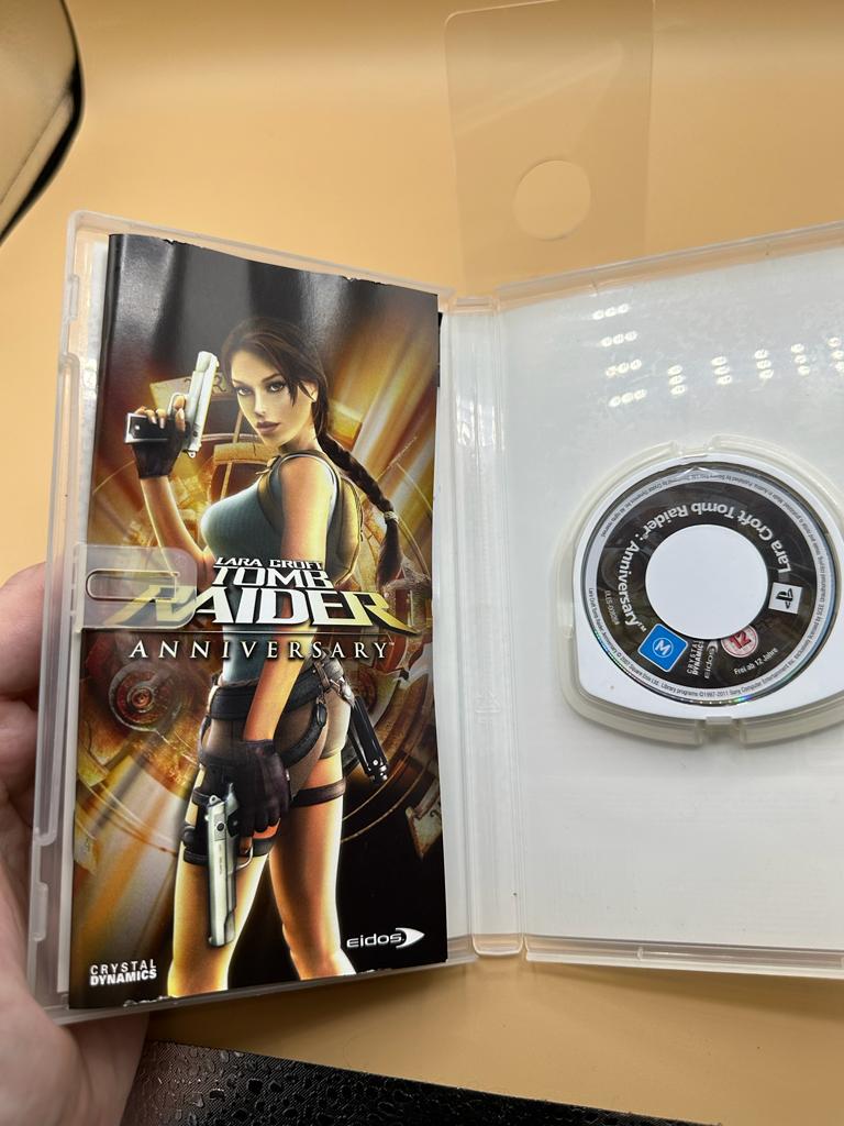 Lara Croft Tomb Raider Anniversary - Essentials PSP , occasion