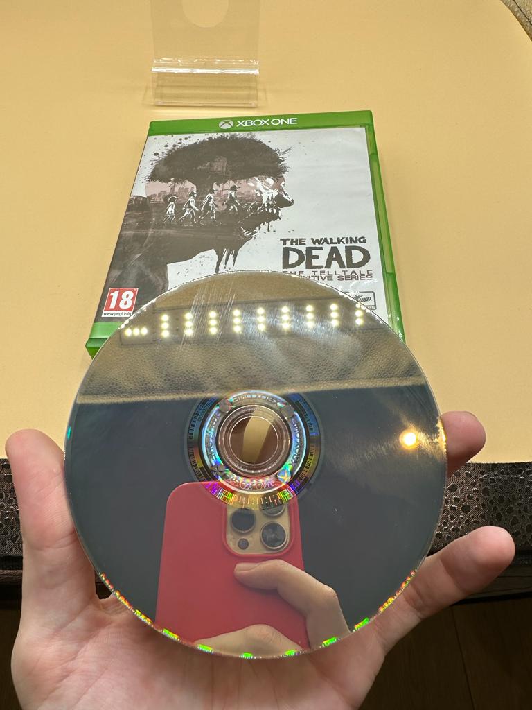 The Walking Dead : The Telltale Definitive Series Xbox One , occasion